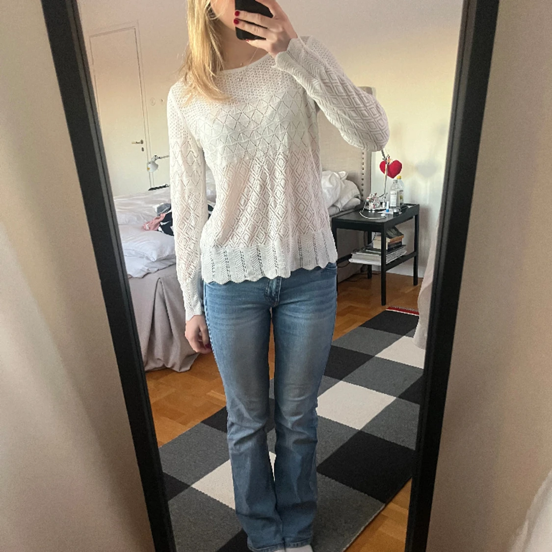 Långärmad vit tröja, mönstrad - 90