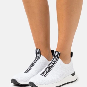 Michael kors sneakers - Mycket bra skick. Använda Max 3 gånger