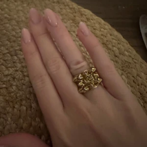 Edblad ring  - Säljer denna då jag tröttnat! 16.8 i storlek vilket motsvarar S tror jag 💓💓 skriv för frågor 