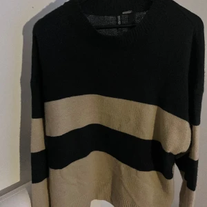 Tjocktröja  - Jätte fin tjocktröja från H&M! 