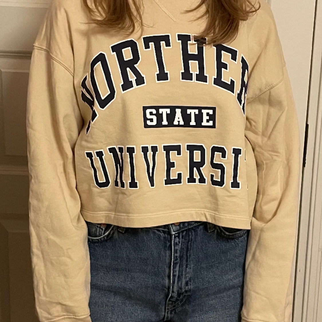 Två crop tops med tryck - 91