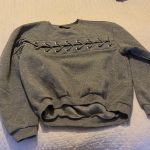 Mysig tröja  - Aldrig använd  