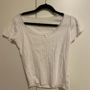 T-shirt  - Super gulligt T-shirt från brandy i väldigt bra skick