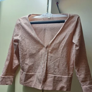 Blus - elegant blus med lurex