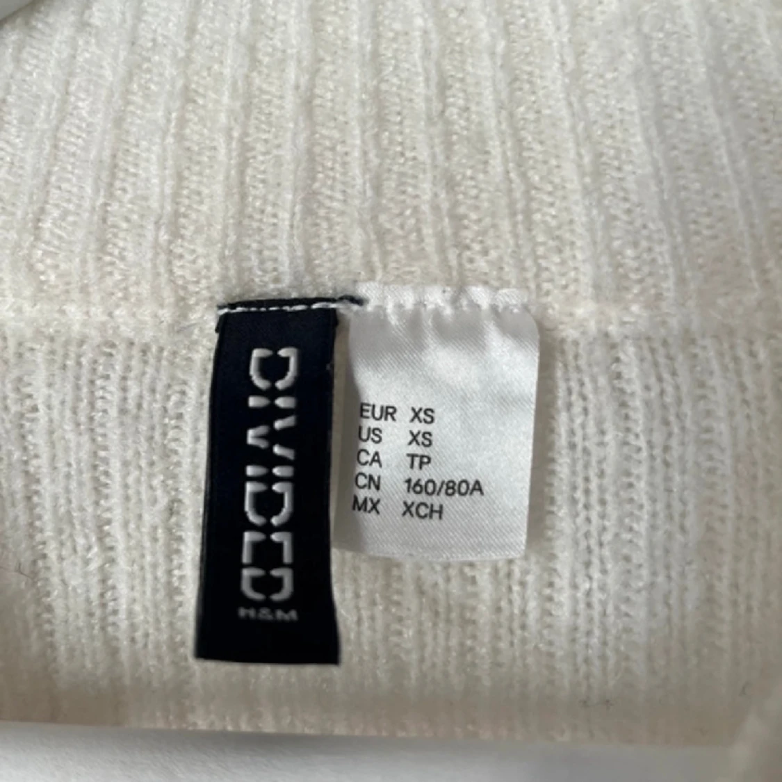 Vit stickad tröja - 90