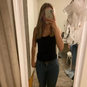 Svart linne - Se min andra annons på min profil för mer information🩷