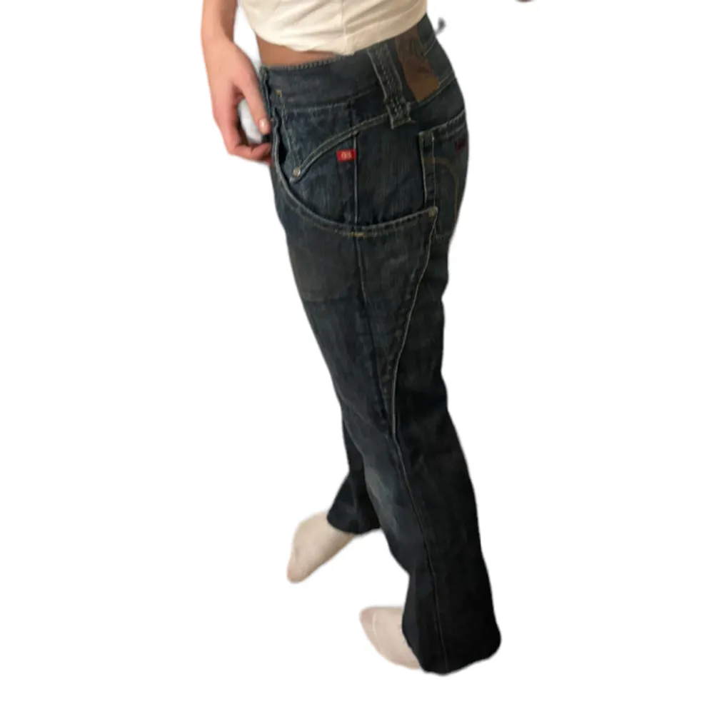 Fina jeans från miss sixty❣️ midjemått: 76, innerben: 75. Jeans & Byxor.