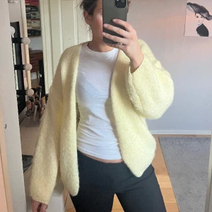 Gul kofta - Super söt kofta från Lindex❤️jätte bra skick