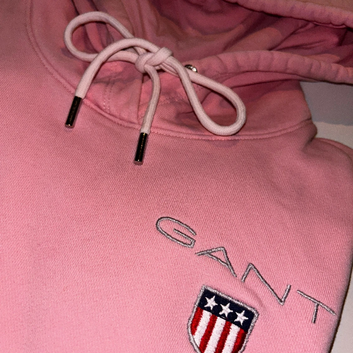GANT HOODIE - 90