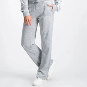 Juicy Xs byte  - Hej jag vill byta min juicy byxor som är Xs till en eller två större storlekar!!  Dem är för små men i super gott skick om ni är intresserade snälla skriv 