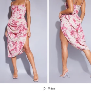 Pretty little thing - Fuchsia tie dye ruched side midi skirt - Aldrig använd. Nyskick 