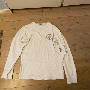 Vans långärmad - Står S på lappen men passar som xs