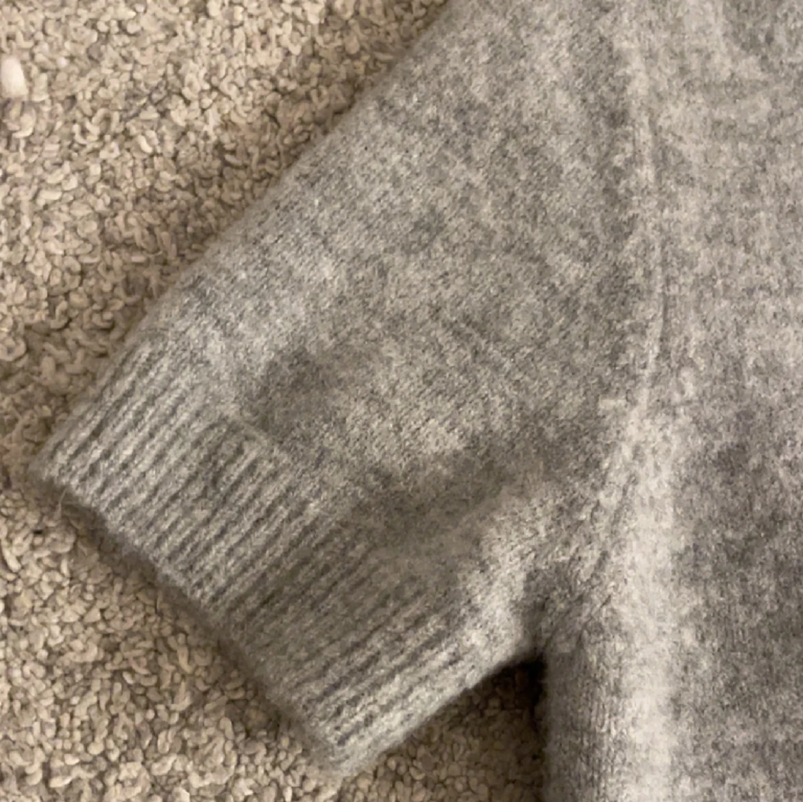 Grå mjuk zara tröja - 90