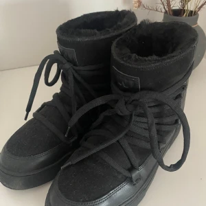 Skor - Skor från Hm i storlek 37, knappt använda