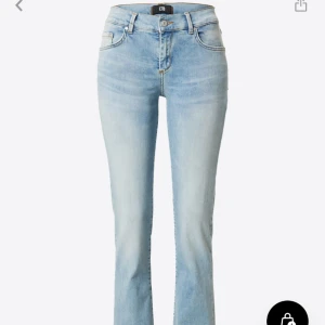 Ltb jeans💞 - Säljer mina så fina ltb jeans eftersom jag vill köpa ett par andra jeans, ny pris: 915kr mitt pris: 750kr💓 