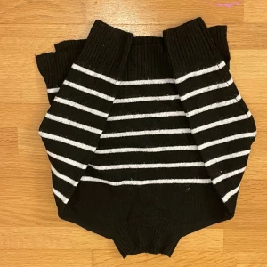 Stickad tröja  - Jätte fin stickad tröja från Gina.❤️