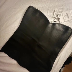 Skinntopp Zara - Ny med prislappar Storlek S 