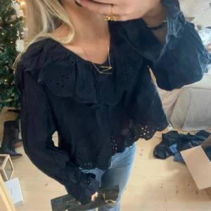 Superfin blus - SUPERFIN blus, köpt på plick sedan aldrig använd💋!!