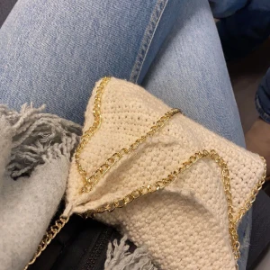 Stickad Stella McCartney liknande väska  - Köpte på plick och har aldrig använt så är i jätte bra skick.