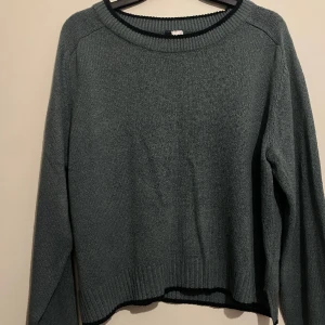 Tröja - Aldrig använt.