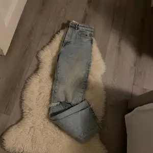 Dam jeans som är ett par gånger använda 