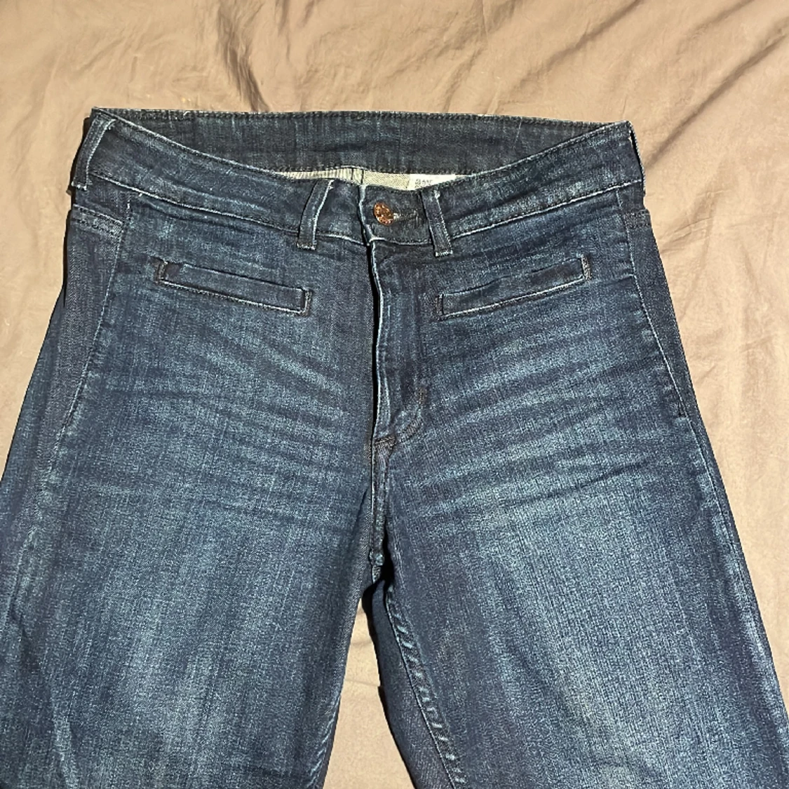 Mörkblå jeans - 91