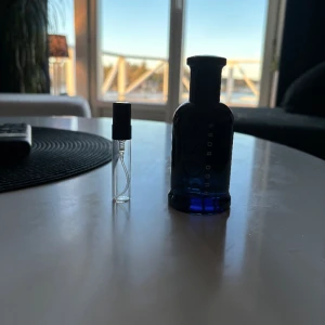 Boss Bottled Night, EdT - Boss Bottled Night, EdT från Hugo Boss är skapad för den unga och ambitiösa mannen som sätter sina mål högt. I 5 ml 🏖️🌊☀️