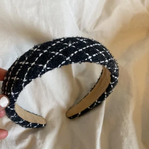 hårband / diadem - Aldrig använd endast testad!