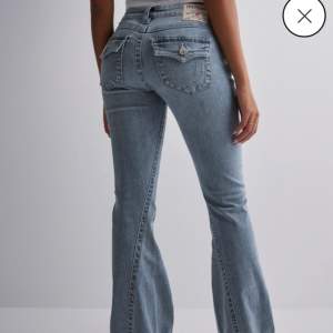 Säljer mina helt nya oanvända true religion jeans då de inte passade 🌸