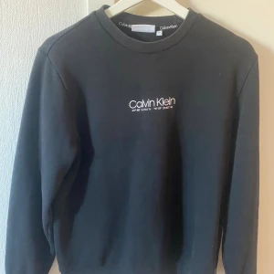 Calvin Klein tröja - Bra skick!