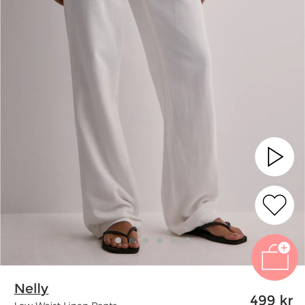 Säljer mina oanvända linnebyxor som är köpta på Nelly nyss. Säljer pågrund av fel storlek. Har dragit bort prislappen därför kan jag ej skicka tillbaka. Jag är 170 lång och längden är perfekt. Storlek xs❣️ordinarie pris 499kr, vid snabb affär 400kr. Jeans & Byxor.