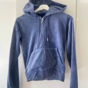 Juicy couture hoodie - Superfin hoodie i storlek S💙