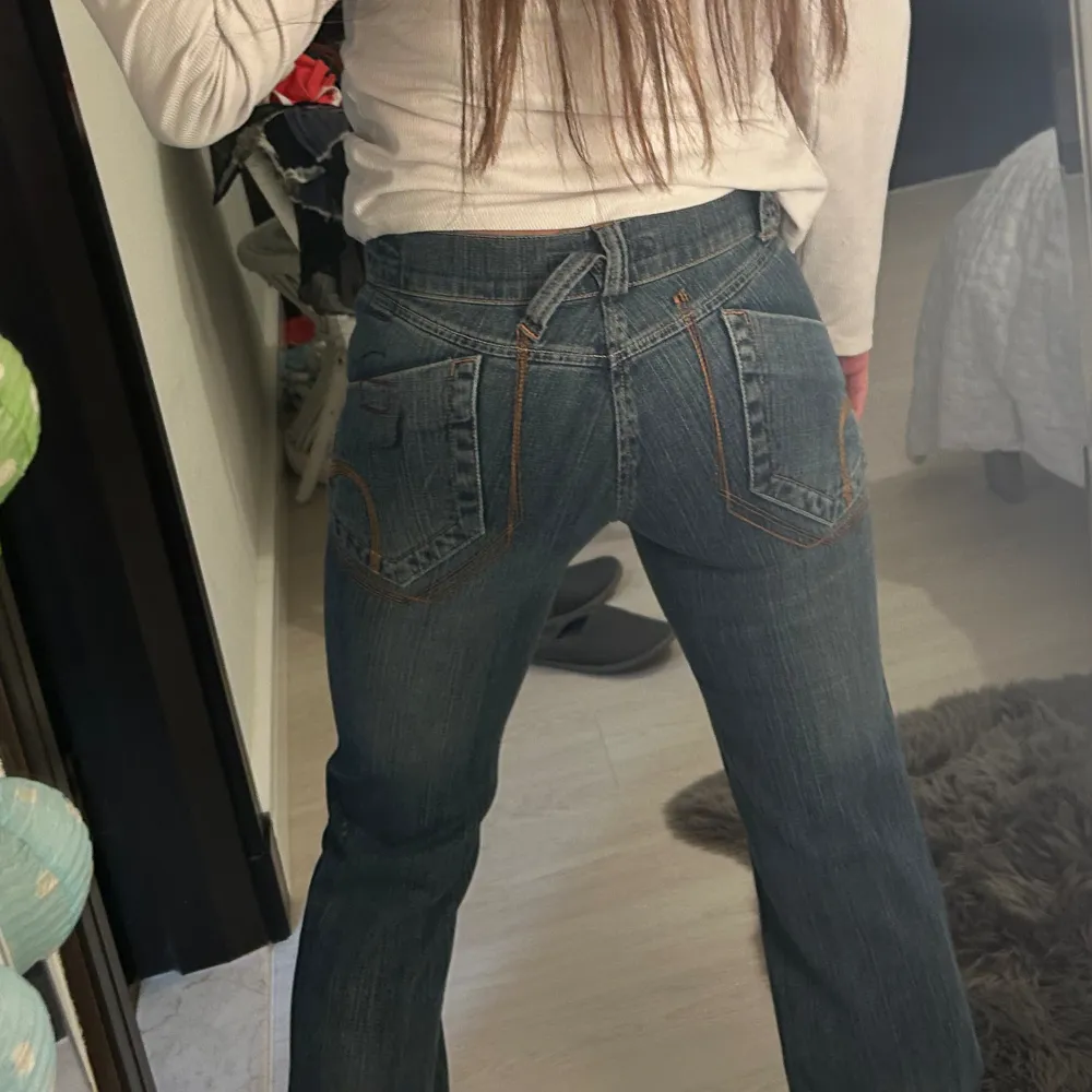 low waist boot cut jeans. message before buying (open to offers)! . Jeans & Byxor.