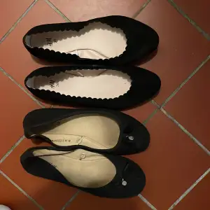 2 par svarta ballerina skor, storlek 36.  Köp 1 för 30 eller båda för 50