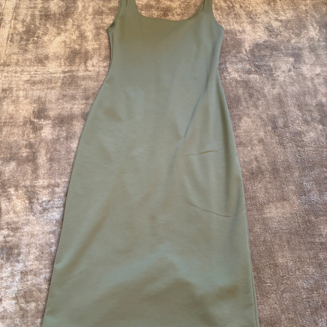 Grön klänning lång  - 90