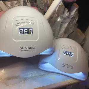 Säljer två uv lampor som funkar helt perfekt 