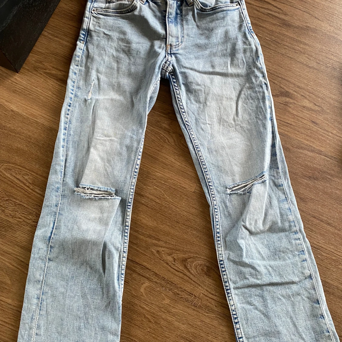 Utsvängda jeans