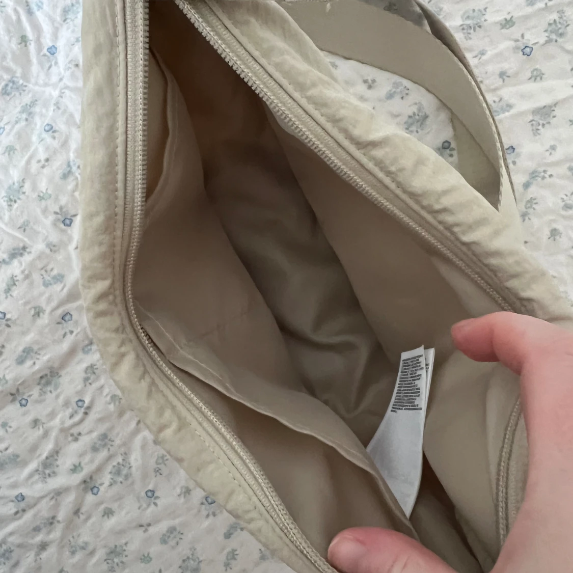 Uniqlo väska - 91