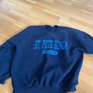 Retro Sweatshirt - Fin sweatshirt 100kr❤️