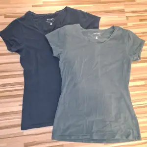 2st mjuka t-shirts som är häliga att sova i. Tilsammans kostar dem 50kr  och 1 st kostar 30kr. Skriv privat för fler bilder💕 Kan ta lägre pris