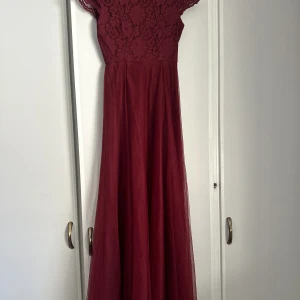 Balklänning - Balklänning från bubbleroom  Storlek XS  Använd en gång, inga fläckar 