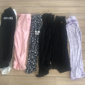 6 par byxor  - 6 par byxor 15kr eller 20kr styck alla för 100kr 