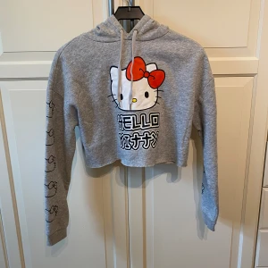 Hello Kitty cropped hoodie - Söt hallo Kitty hoodie 