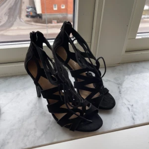 Stilett klack - Snygga och bekväma att gå i passar mig med 37/38