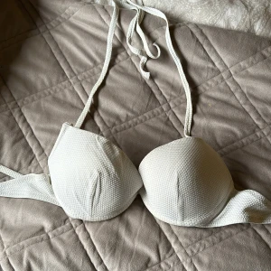 Bikiniöverdel  - Fint skick