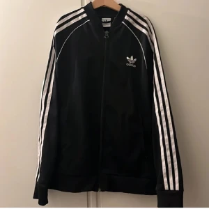 Adidas tröja  - Snygg Adidas tröja