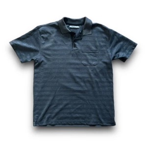 Piké - Grå piké. Storlek S (sitter som en M)