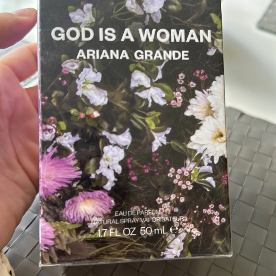 Ariana grande parfym  - 90