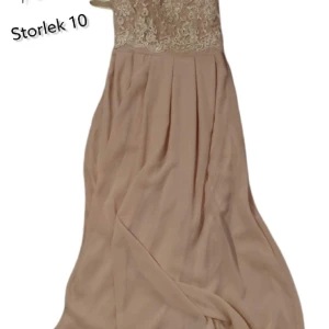 Klänning använd 1 gång  - Bra i passform st xs 