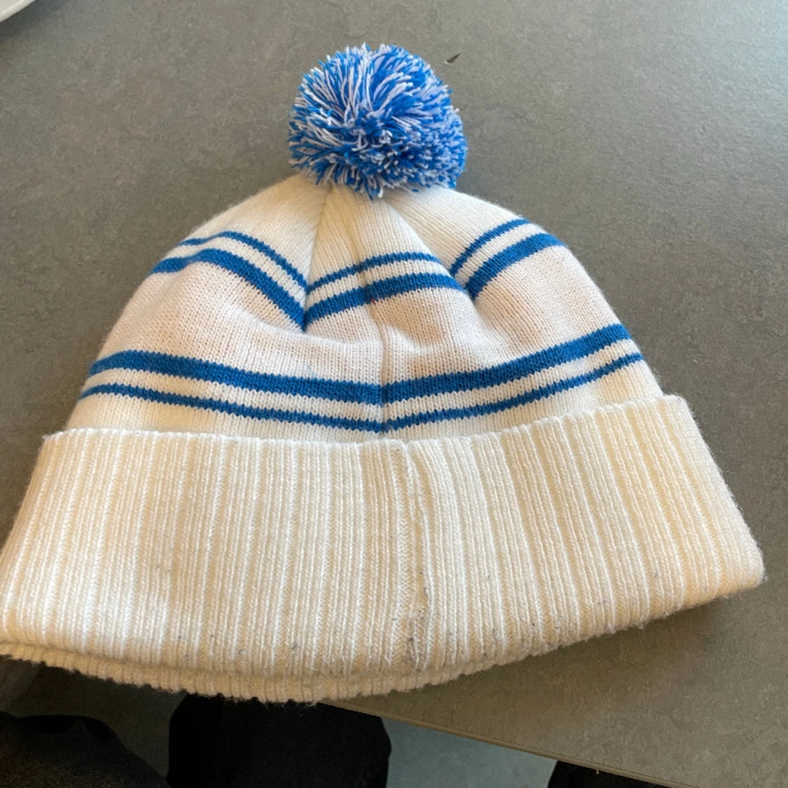 Minttu mössa - 90